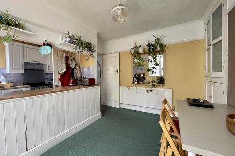 14 Ashwood Road, Exeter, EX2 8JN