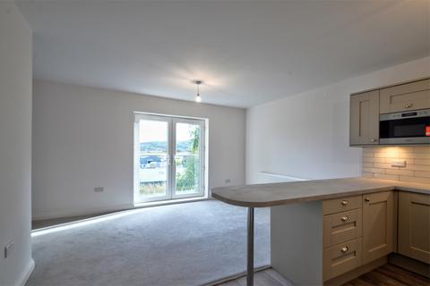 2 bedroom flat to rent, Station View, Skipton, BD23