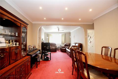 8 Lawrence Drive, Ickenham, Uxbridge, UB10 8RN