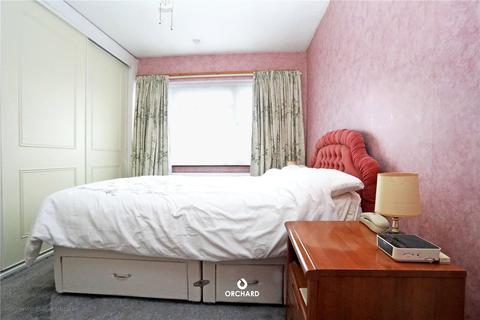 8 Lawrence Drive, Ickenham, Uxbridge, UB10 8RN