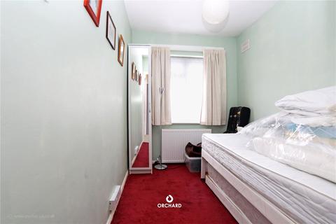 8 Lawrence Drive, Ickenham, Uxbridge, UB10 8RN