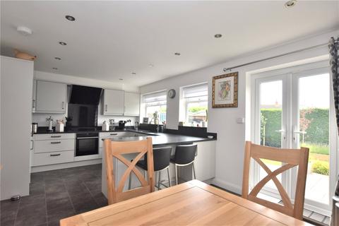 3 bedroom detached house for sale - Wellcroft Grove, Tingley, Wakefield