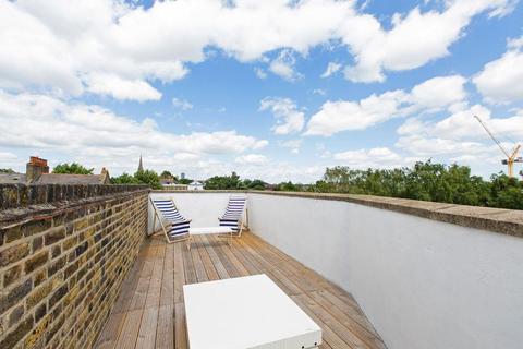Flat C, 16 Albion Grove, London, N16 8RG