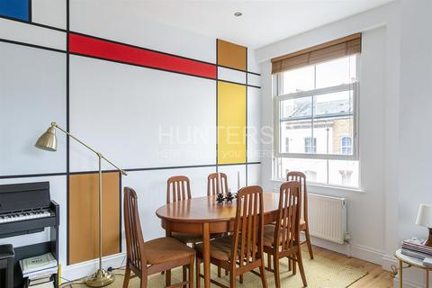 Flat C, 16 Albion Grove, London, N16 8RG