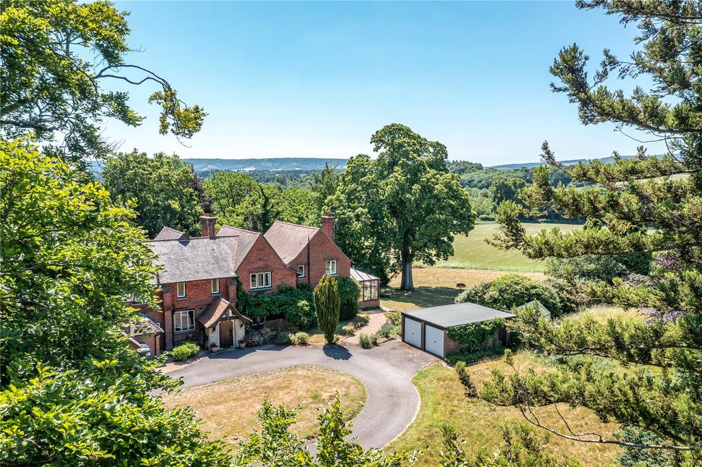 Off Hollist Lane, Easebourne, Midhurst, West Sussex, GU29 3 bed house