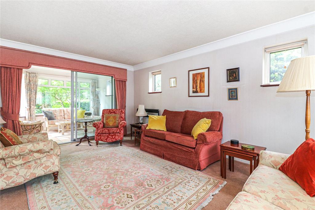 Devereux Drive, Cassiobury, Watford... 4 bed detached house £1,160,000