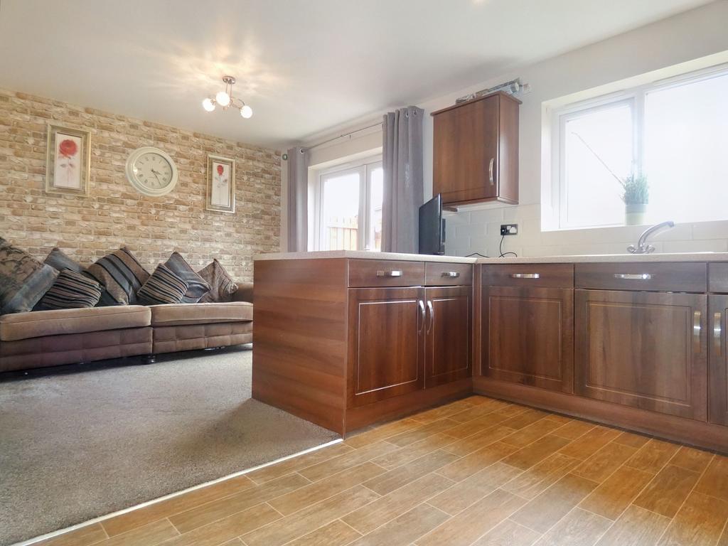 Wentworth Way, Ashington... 5 bed detached house £280,000