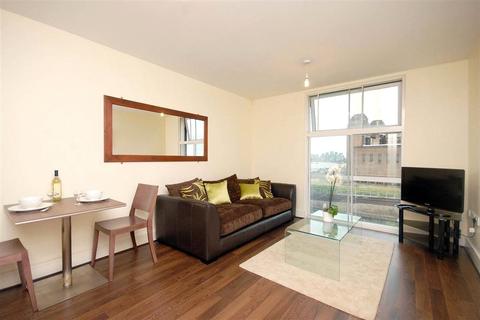 1 bedroom apartment to rent - Warwick Building, Chelsea Bridge Wharf, London, SW11