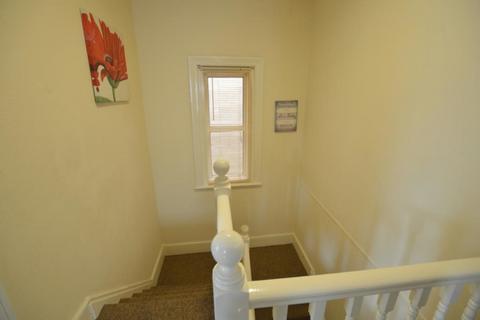 1 bedroom in a house share to rent, Albert Road, Poole, Dorset, BH12 2BX