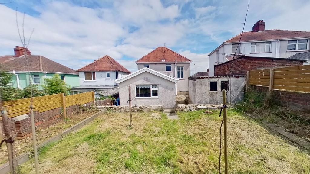 211 Vicarage Road, Morriston... 3 bed detached house £175,000