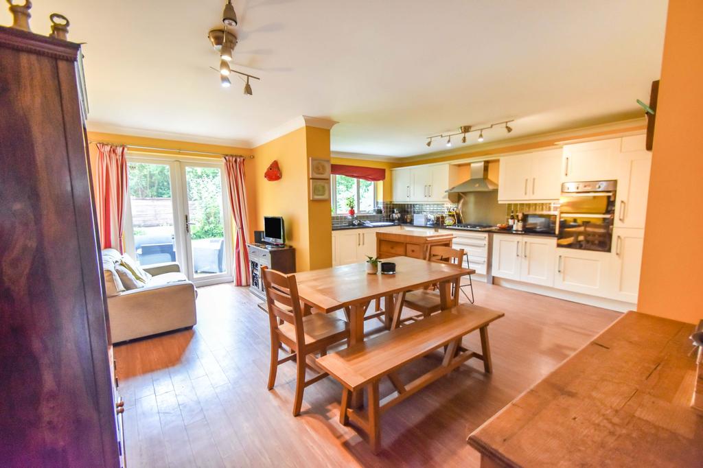 Kitchen / Diner