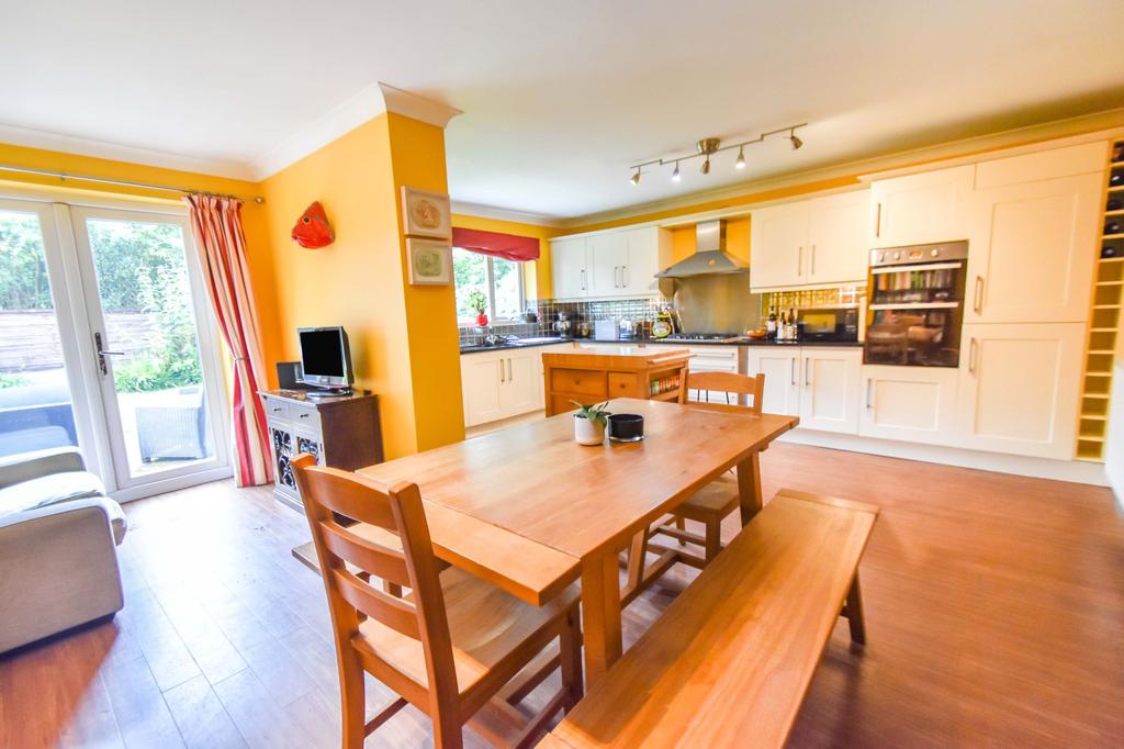 Kitchen / Diner