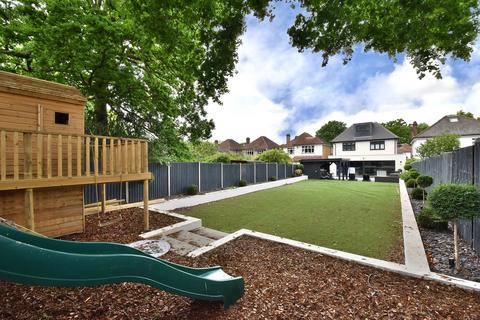 5 bedroom detached house for sale, Hayes Chase,West Wickham BR4