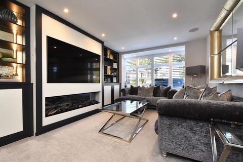 5 bedroom detached house for sale, Hayes Chase,West Wickham BR4