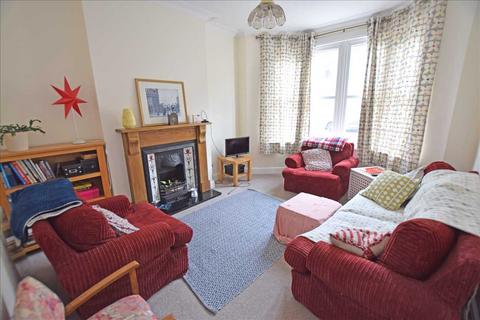 31 Australia Road, Cardiff, CF14 3BZ
