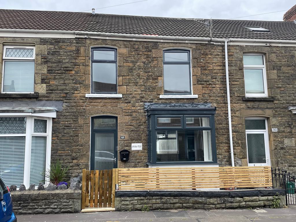 Cecil Street, Manselton, Swansea 4 bed terraced house £185,000