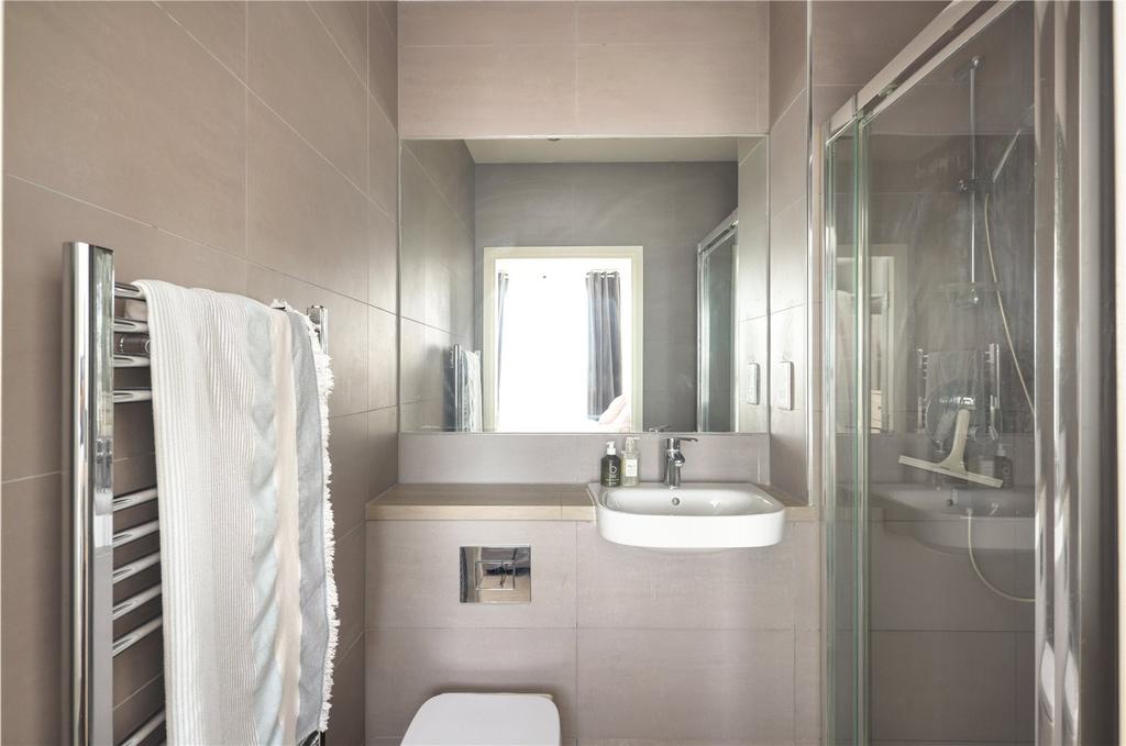 En-Suite 2