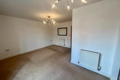 2 bedroom flat to rent, Henley Court, Denham Road, Egham, Surrey, TW20