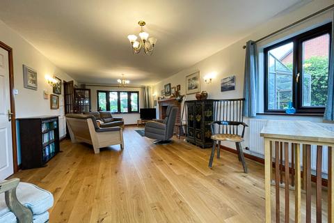 7 Brook Orchard, Marden, Hereford, HR1 3EJ