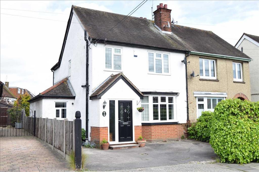 Seventh Avenue, Chelmsford 4 bed semidetached house for sale £565,000