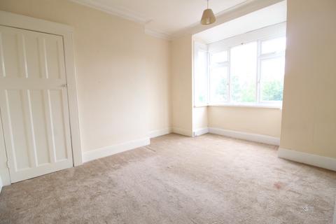 1 bedroom apartment to rent - Dawlish Drive, Leigh-on-Sea