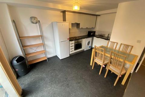 2 bedroom apartment to rent, Trinity Court, Higher Cambridge Street, Hulme, Manchester. M15 6AR