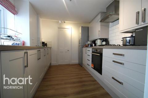 2 bedroom terraced house to rent, Brunswick Rd