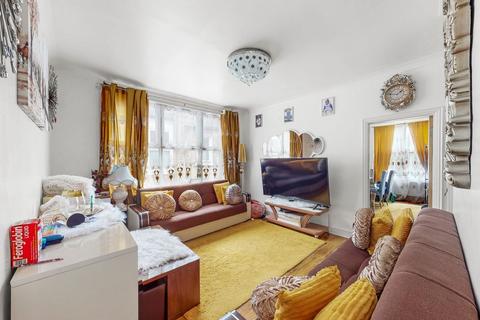 3 bedroom maisonette for sale - Brownhill Road, London SE6
