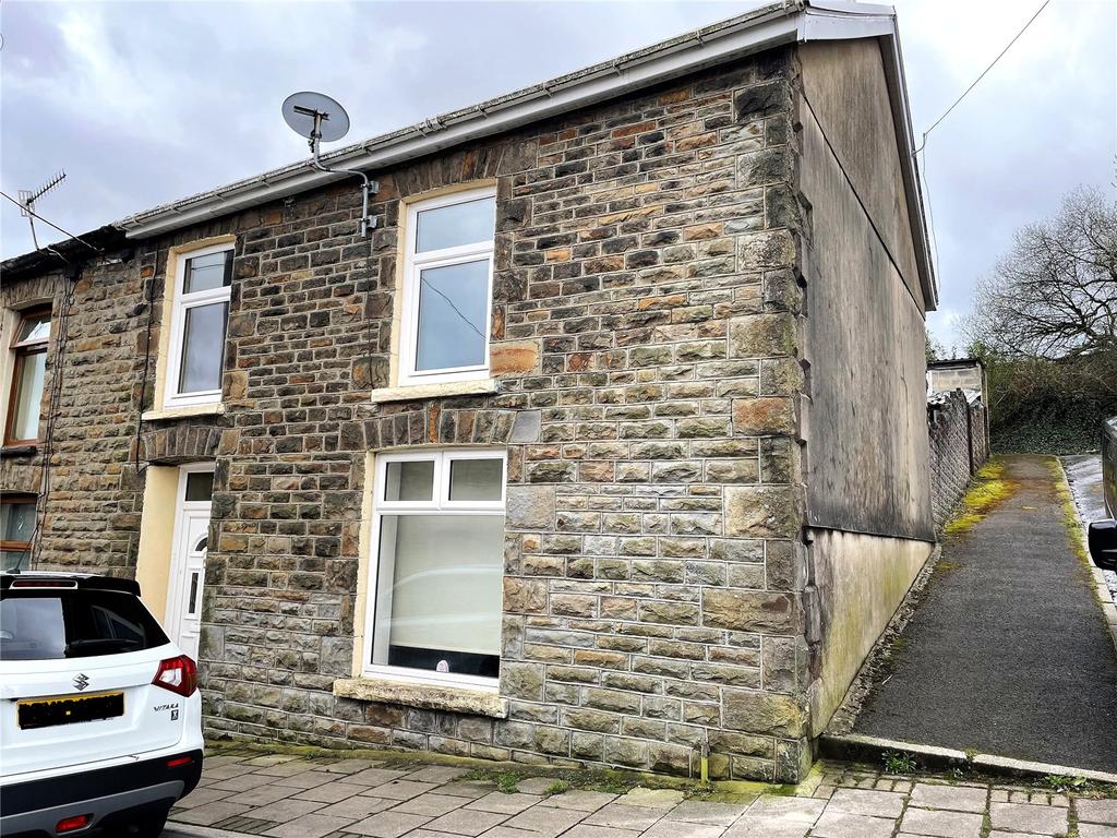 Alexandra Road, Gelli, Pentre, Rhondda Cynon Taf, CF41 3 bed end of
