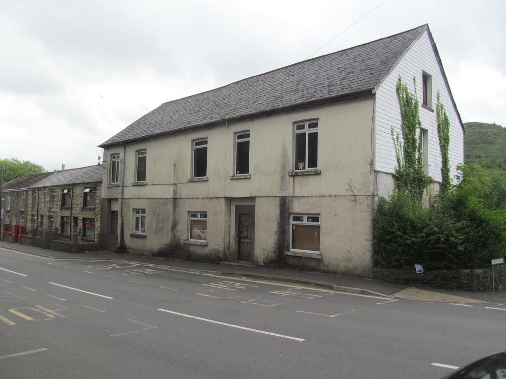 Glandwr Hotel, Ystrad Road, Ystrad, Rhondda Cynon Taff End of terrace