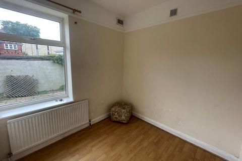 48b Coombe Road, Croydon, CR0 5SG