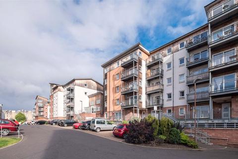 2 bedroom flat to rent, Albion Gardens, Edinburgh, EH7