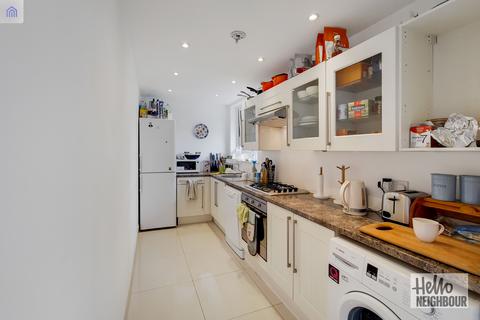 3 bedroom apartment to rent, Wincott Street, London, SE11