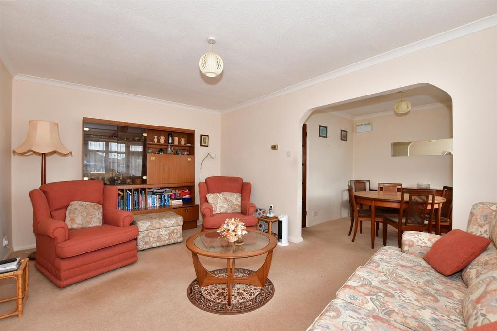 Peak Drive, Eastry, Sandwich, Kent 1 bed semidetached bungalow