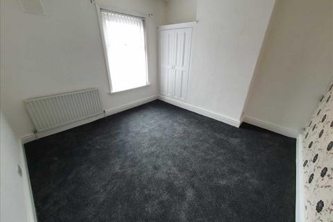2 bedroom house to rent, Melrose Avenue, Blackpool