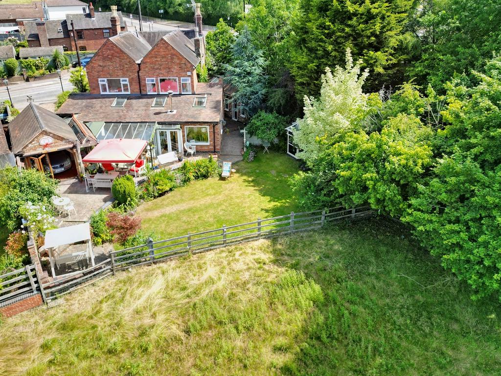 Wall Hill Road, Allesley, Coventry... 4 bed detached house £585,000