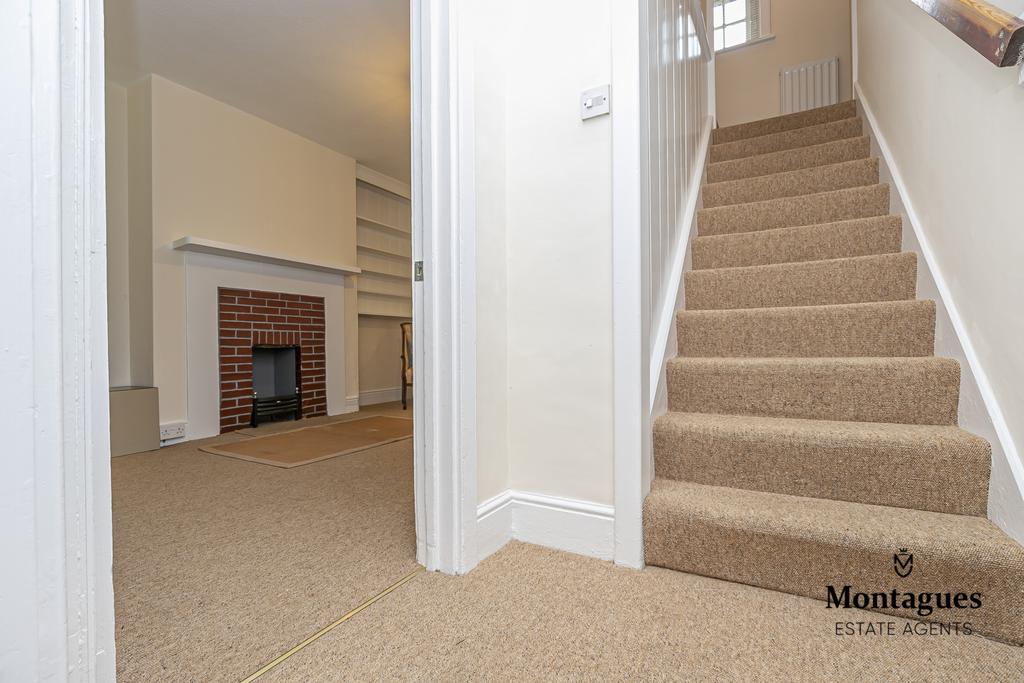 Griffins Wood, Epping, CM16 3 bed semidetached house £850,000