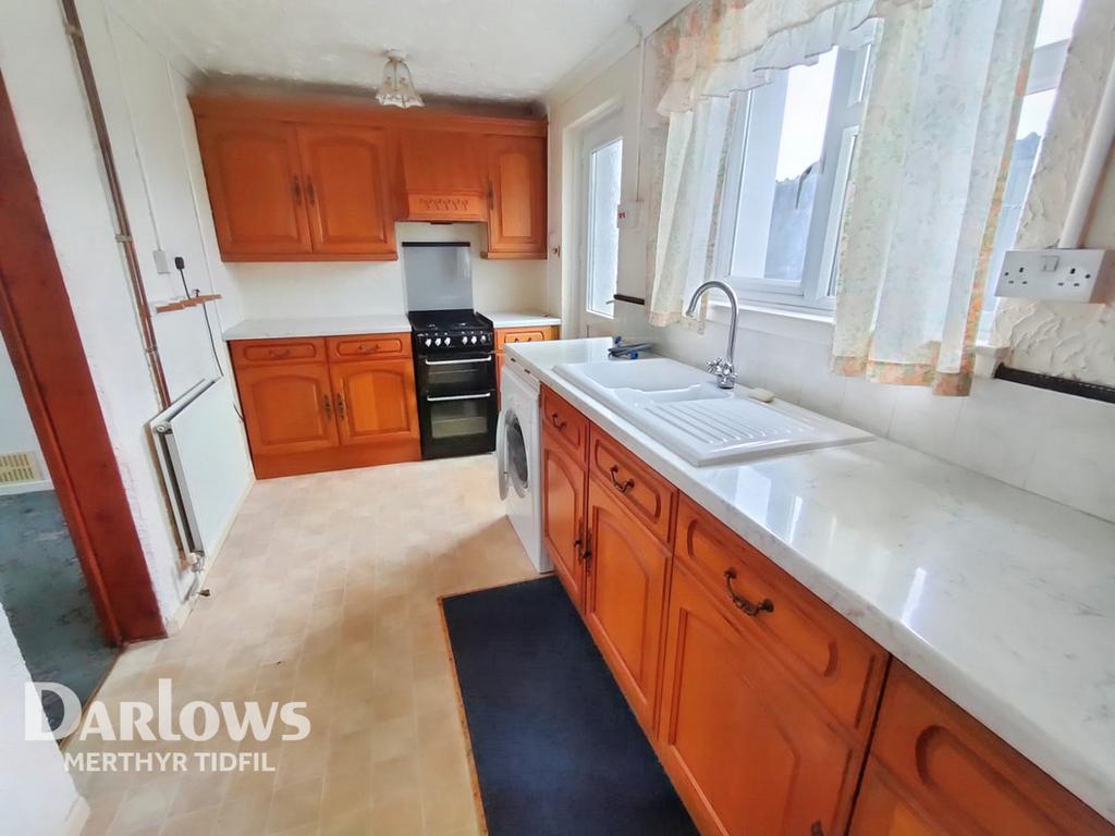 Bryn Carno, Rhymney 3 bed semidetached house £110,000