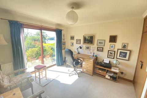 1 Burnside Gardens, Kirkcudbright, DG6 4JY