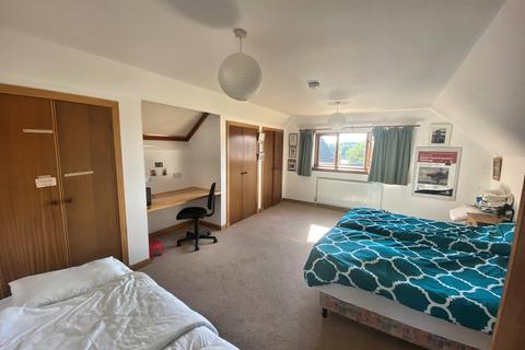 1 Burnside Gardens, Kirkcudbright, DG6 4JY