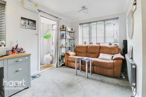 2a Littell Tweed, Chelmsford, CM2 6SH
