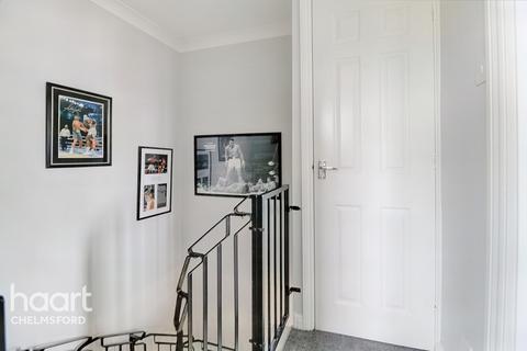 2a Littell Tweed, Chelmsford, CM2 6SH