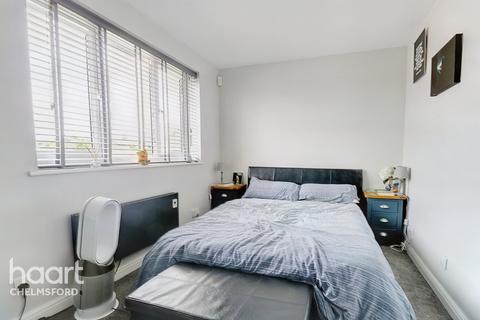 2a Littell Tweed, Chelmsford, CM2 6SH