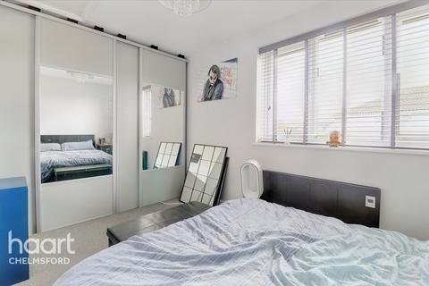 2a Littell Tweed, Chelmsford, CM2 6SH