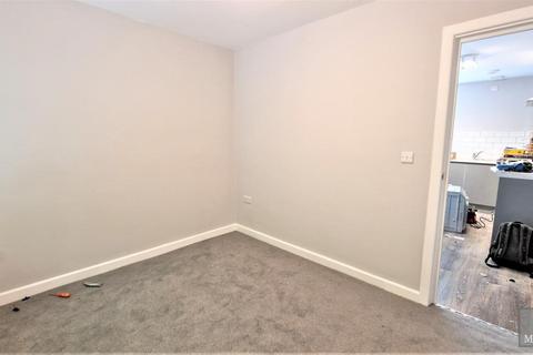 3 bedroom flat to rent - LUTON, LU2
