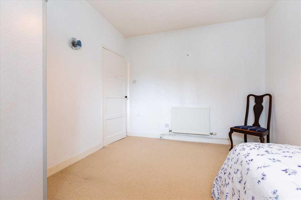 Bedroom Two (2)
