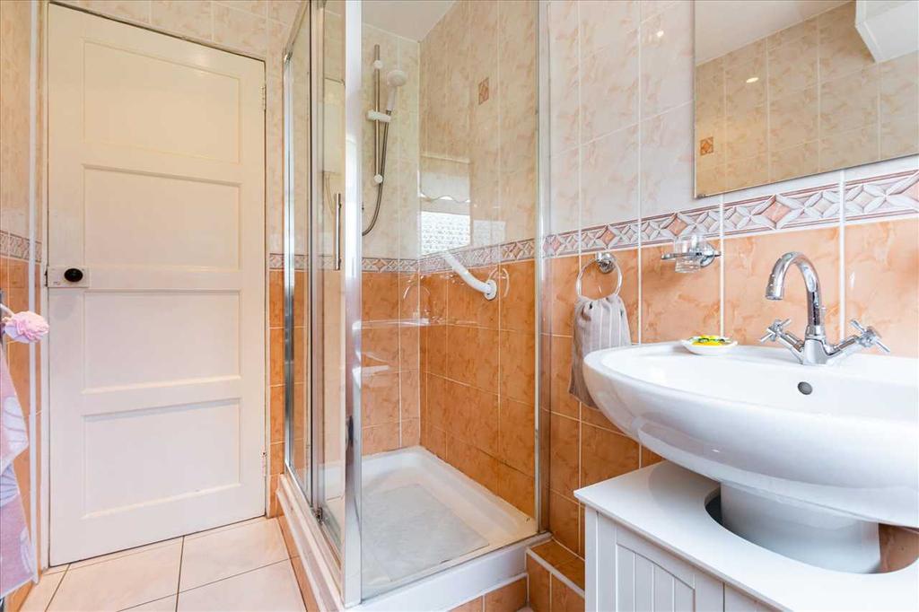 Shower Room (2)