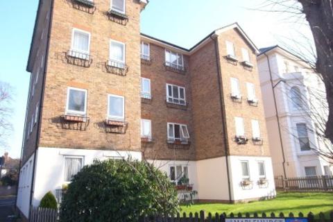 2 bedroom flat to rent - Maplehurst Close, Surbiton KT1 2HD