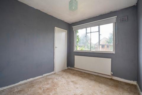 48 Chamberlain Way, Pinner, HA5 2AU