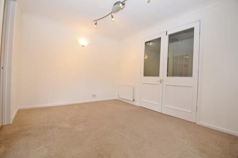 2 bedroom apartment for sale - Cherry Court, Uxbridge Road, Pinner